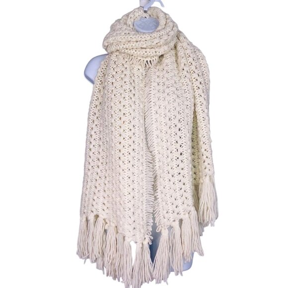 Vintage Womens One Size Scarf White Handmade 80" x 21" Fringed Chunky Knit Winte - Picture 1 of 6